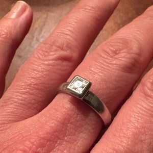 Sterling silver ring size 7-7.5 marked 925